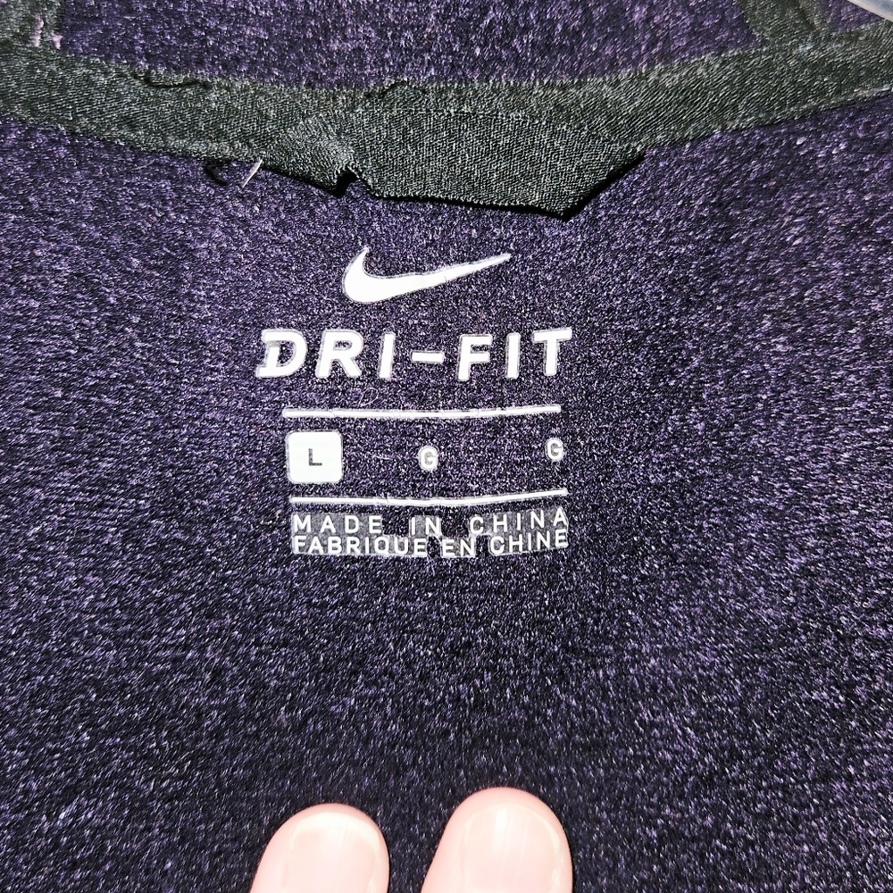 Nike Dri-Fit Womens Jacket - Picture 2 of 8